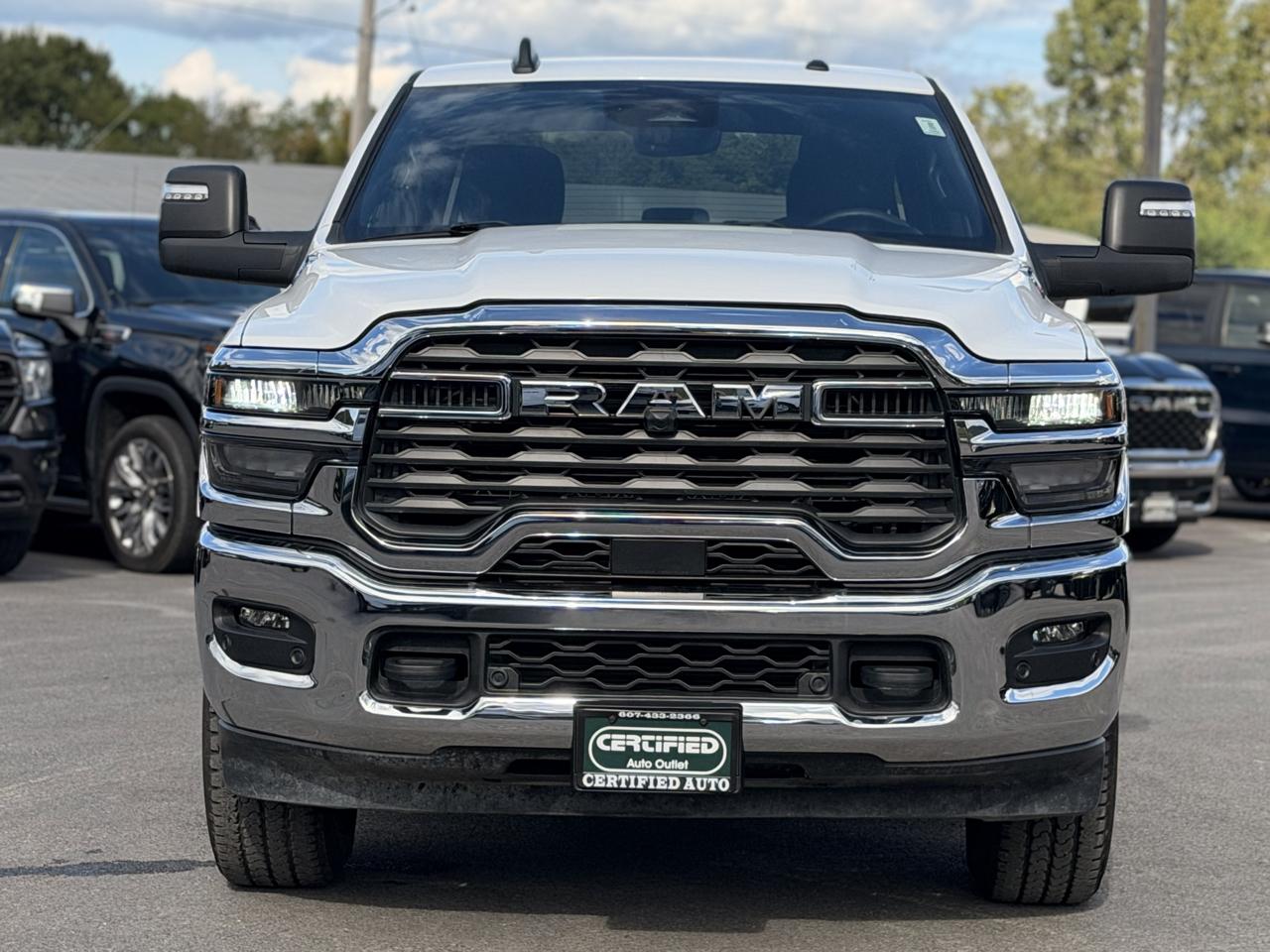 RAM 2500 Big Horn Crew Cab 4WD 2025