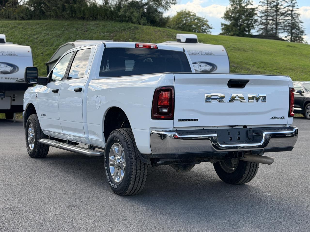 RAM 2500 Big Horn Crew Cab 4WD 2025