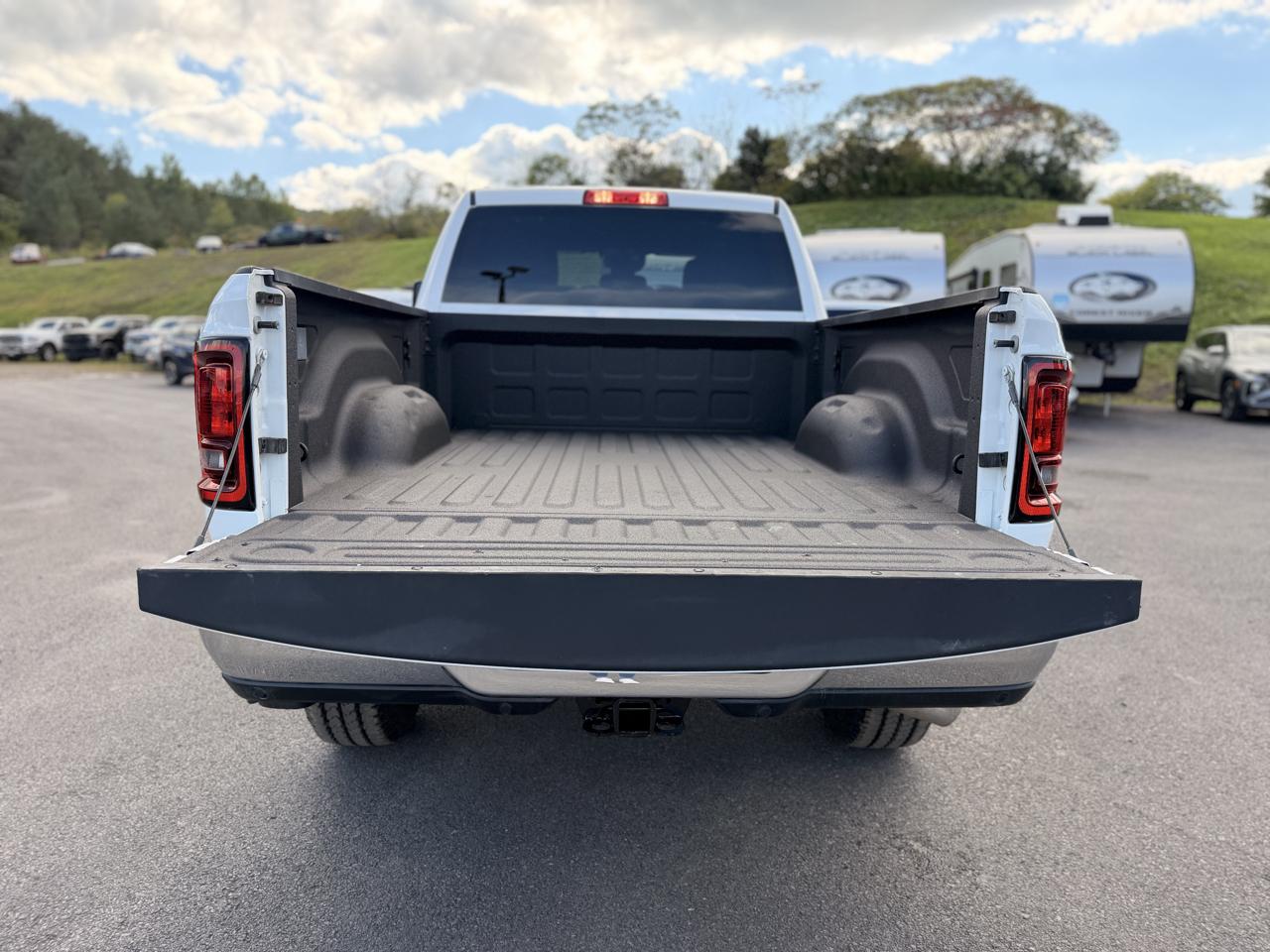 RAM 2500 Big Horn Crew Cab 4WD 2025