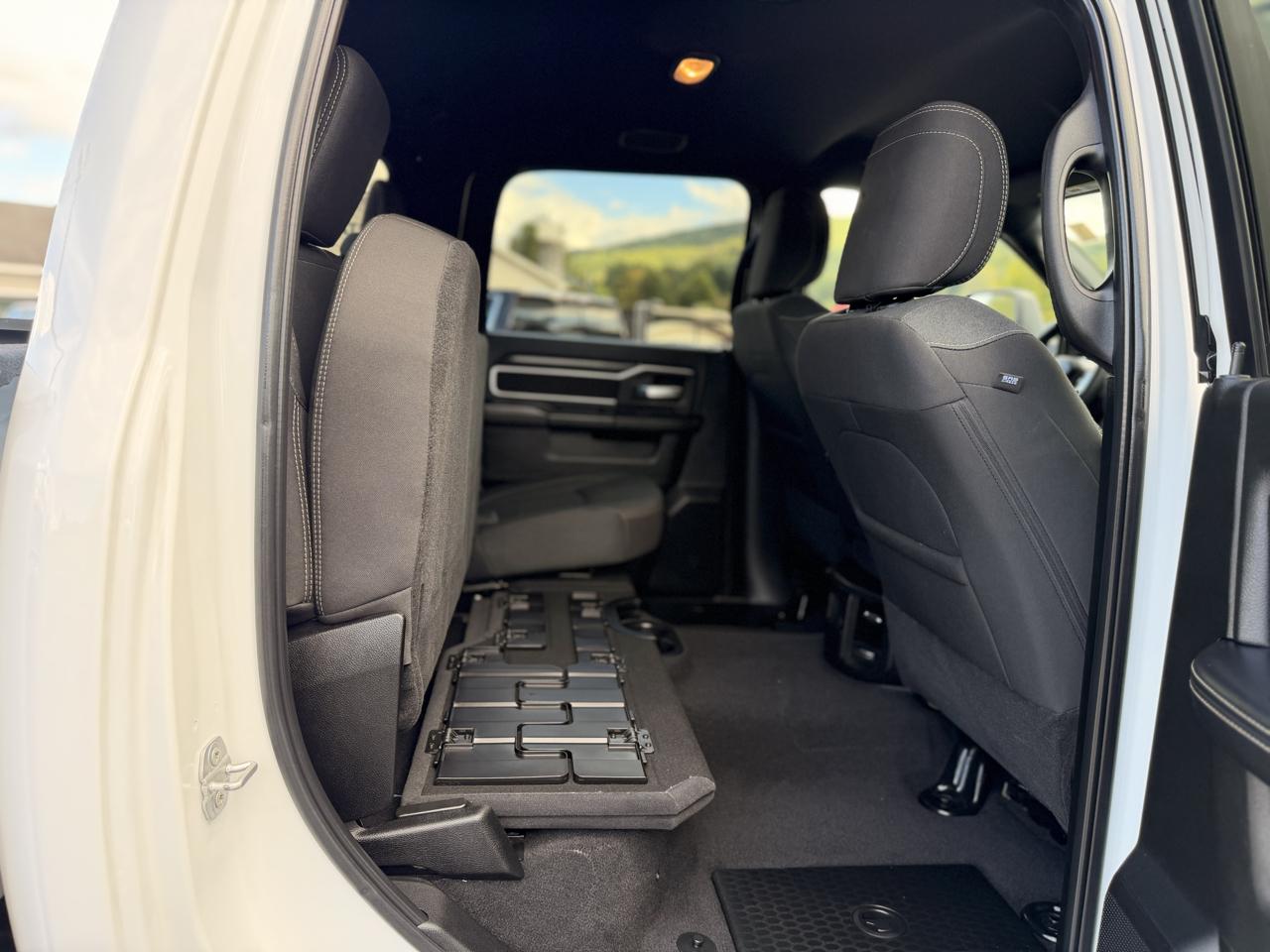 RAM 2500 Big Horn Crew Cab 4WD 2025