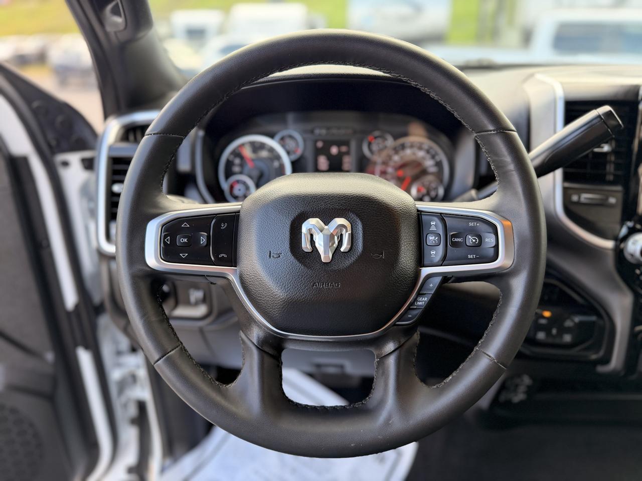 RAM 2500 Big Horn Crew Cab 4WD 2025