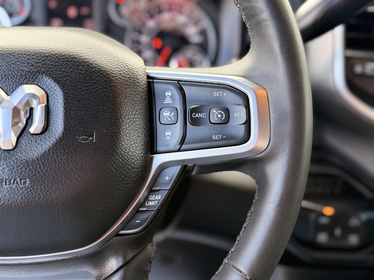 RAM 2500 Big Horn Crew Cab 4WD 2025