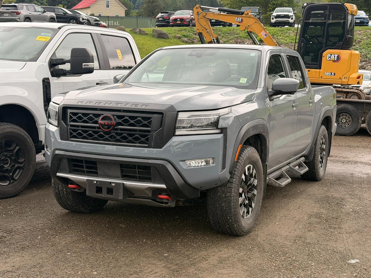 Nissan Frontier PRO-4X Crew Cab 4WD 2023