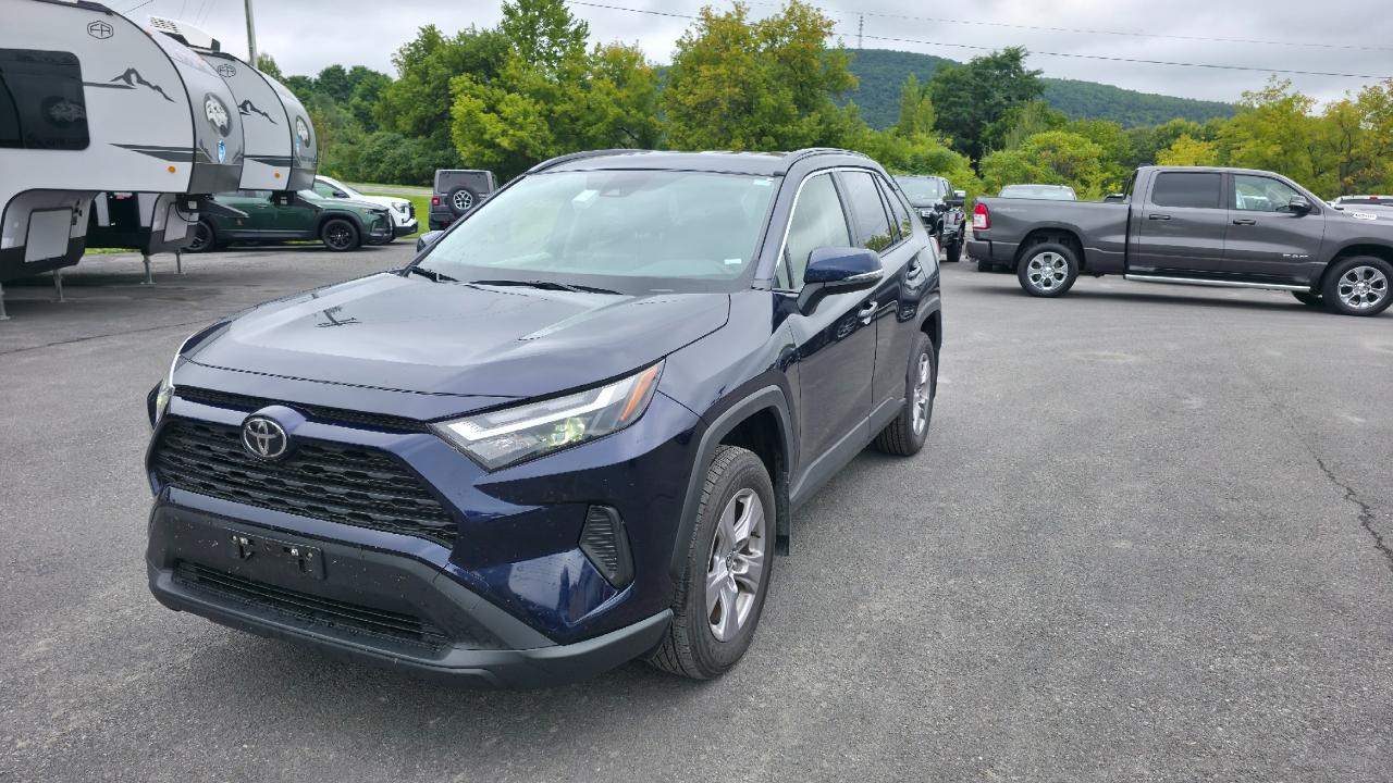 Toyota RAV4 Hybrid XLE 2025