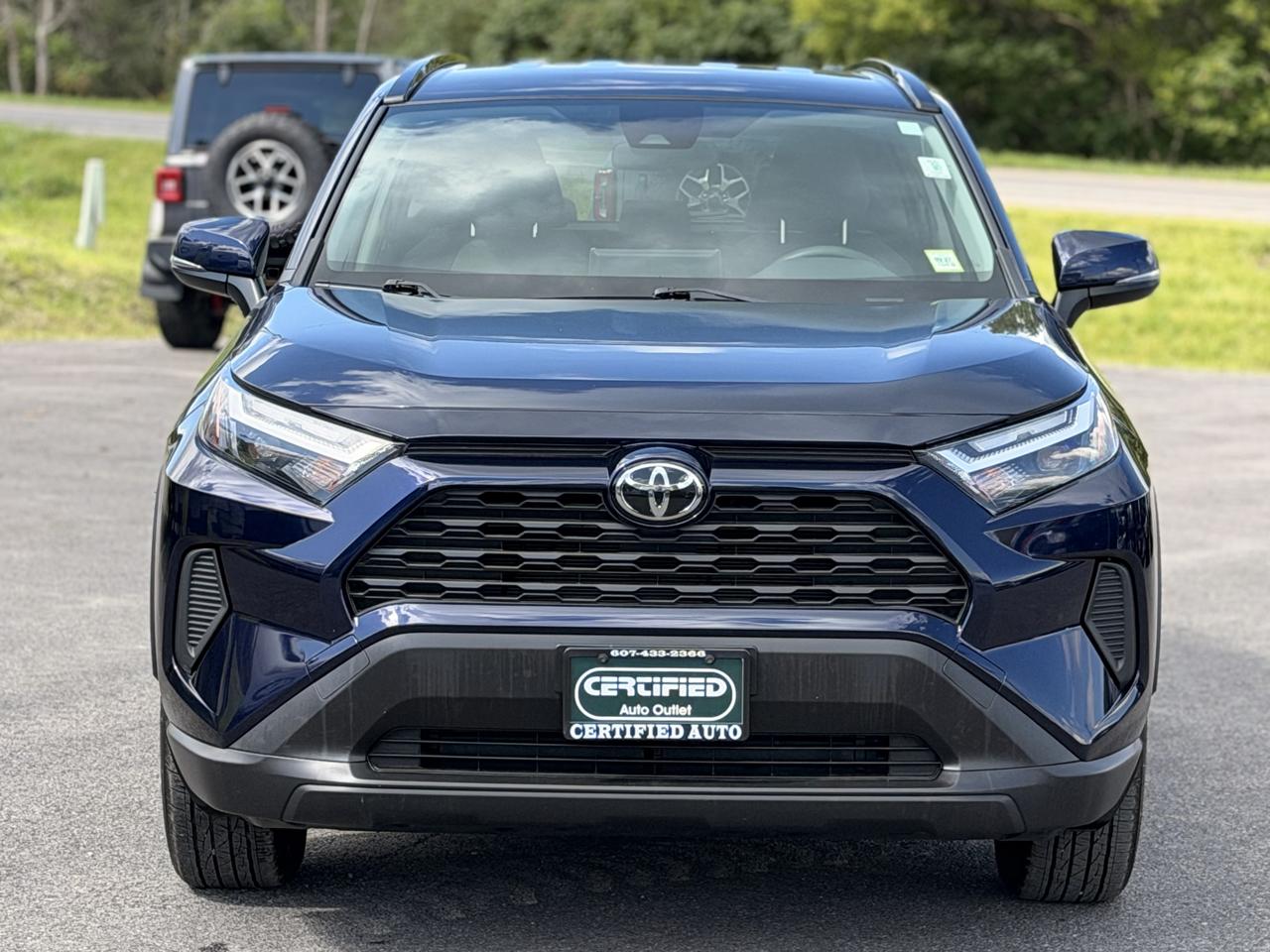 Toyota RAV4 Hybrid XLE 2025