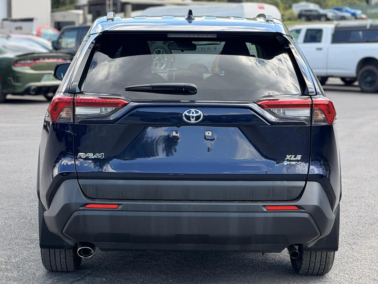 Toyota RAV4 Hybrid XLE 2025