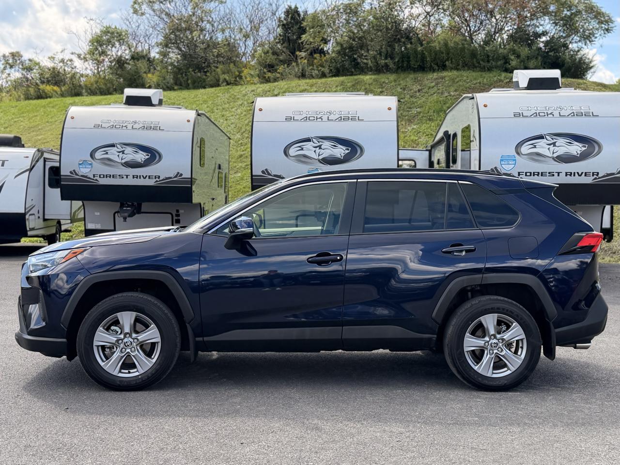Toyota RAV4 Hybrid XLE 2025