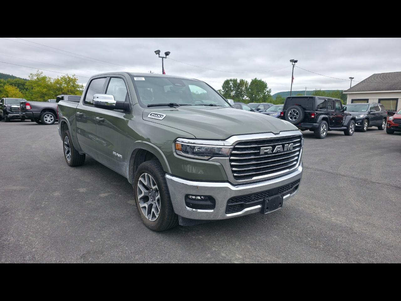 RAM 1500 Laramie Crew Cab SWB 4WD 2026