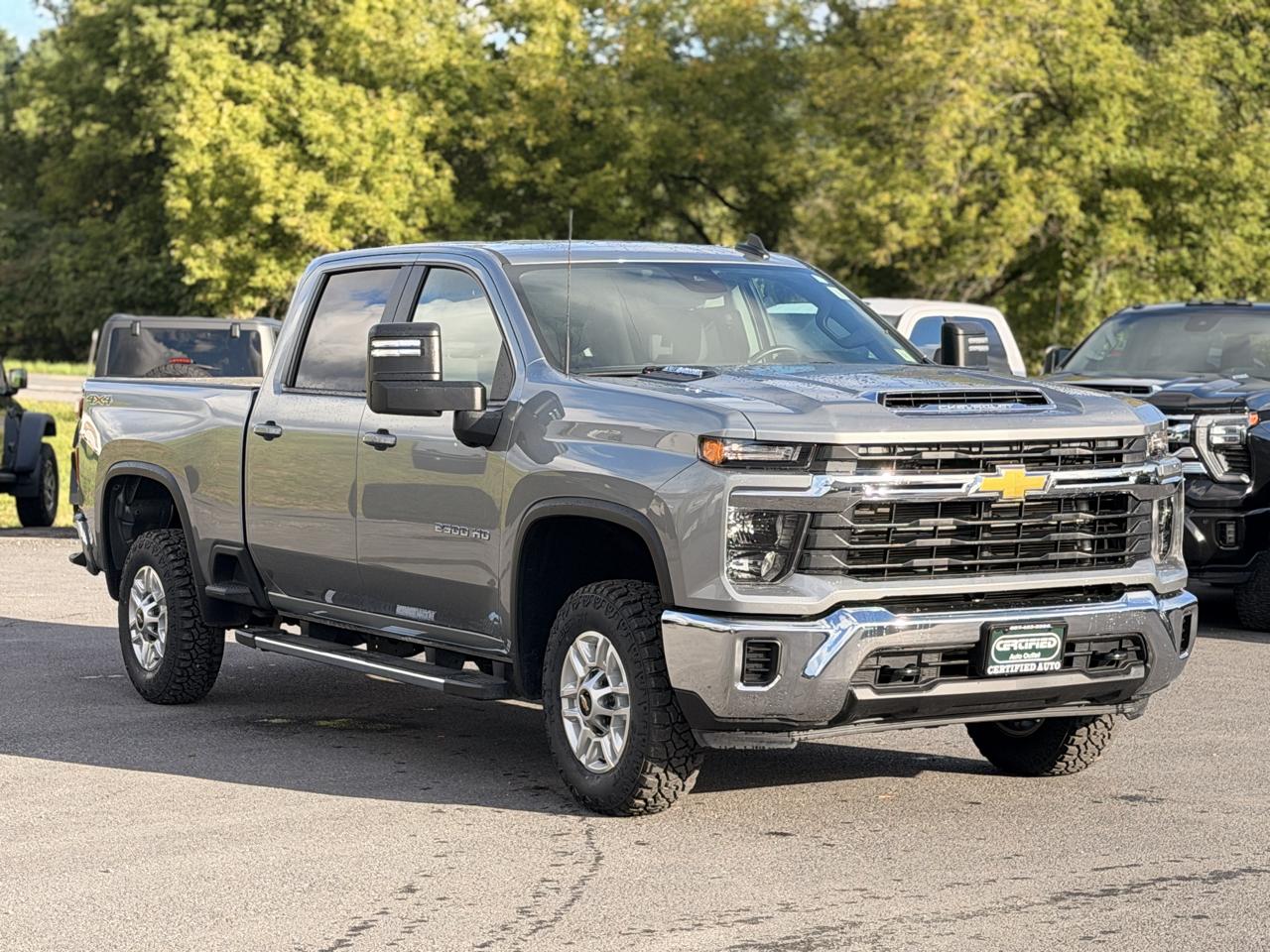 Chevrolet Silverado 2500HD LT Crew Cab Long Box 4WD 2026
