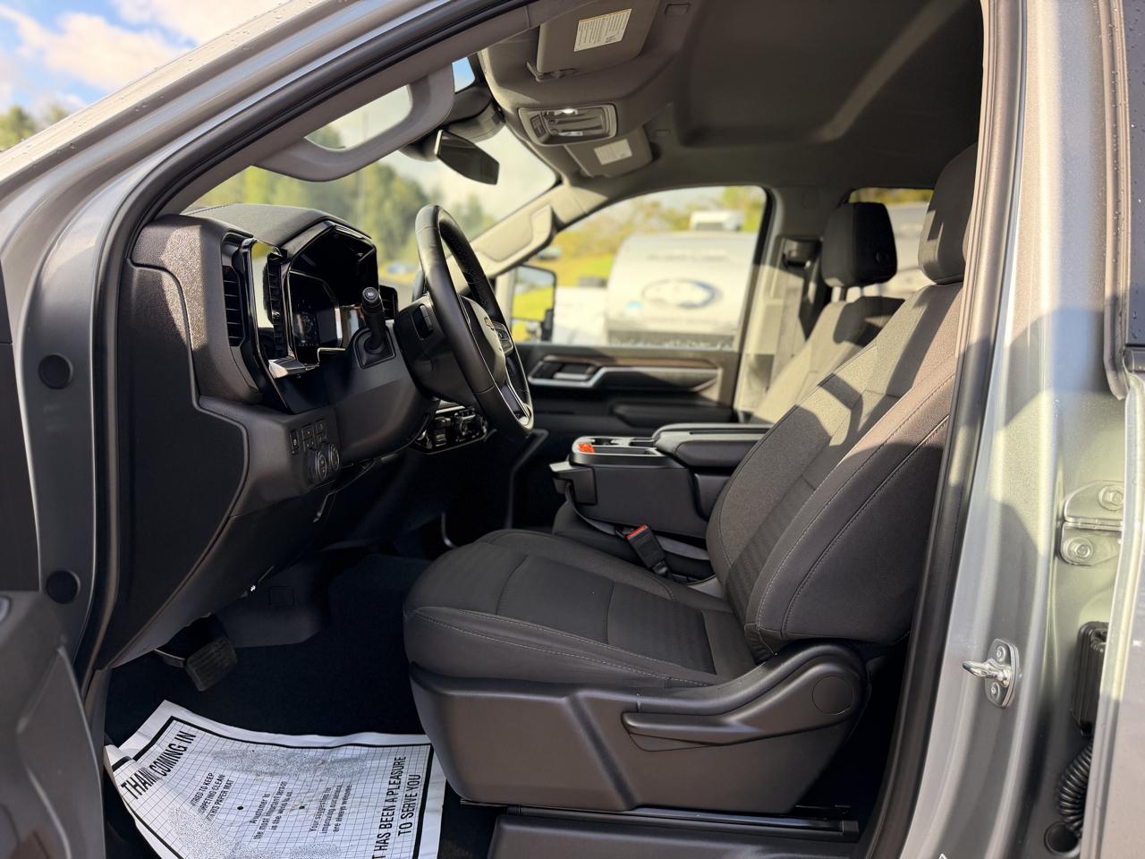 Chevrolet Silverado 2500HD LT Crew Cab Long Box 4WD 2026