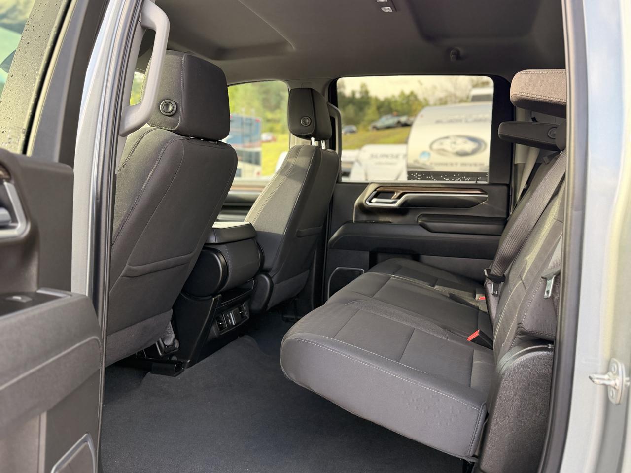 Chevrolet Silverado 2500HD LT Crew Cab Long Box 4WD 2026