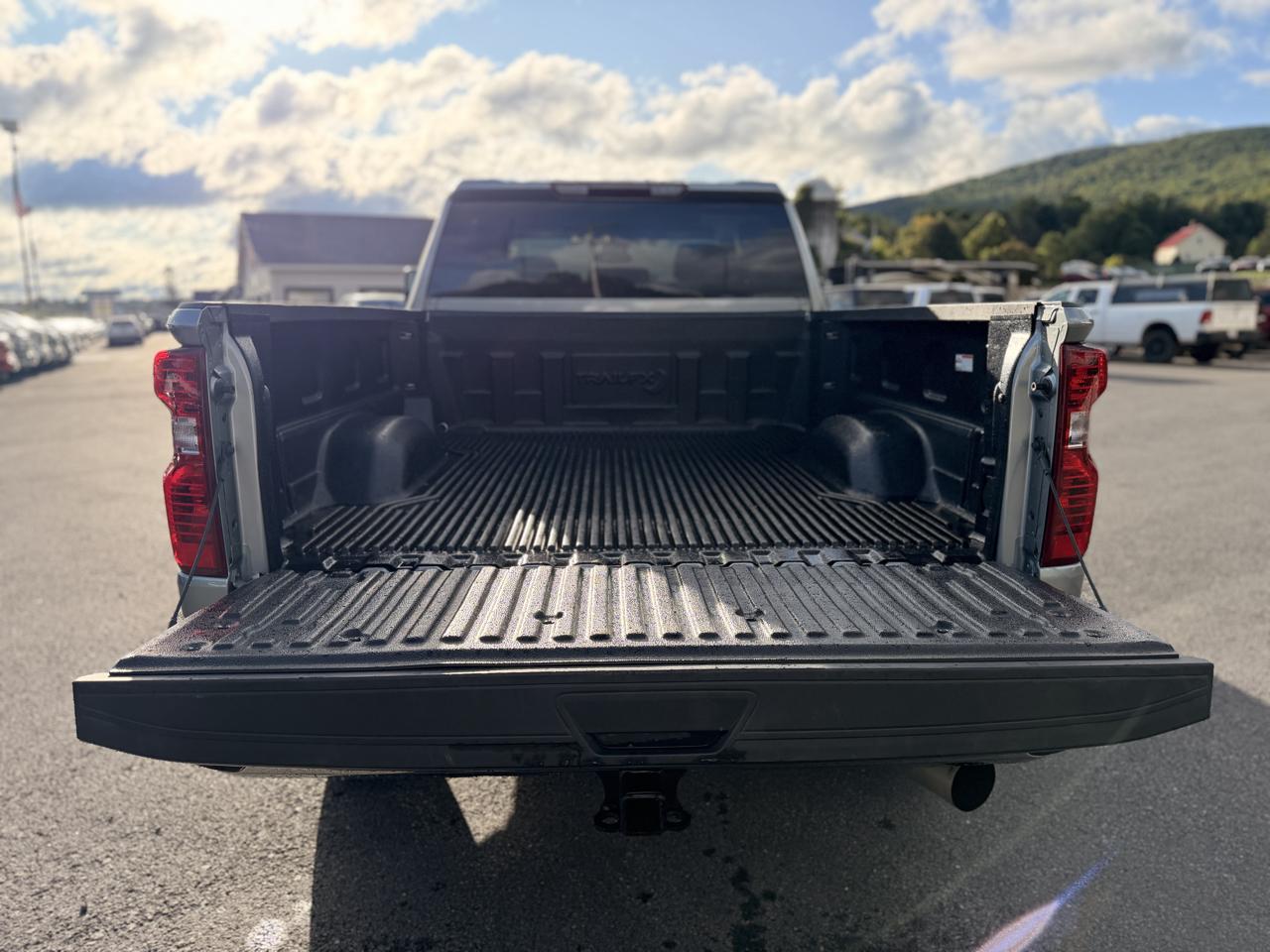 Chevrolet Silverado 2500HD LT Crew Cab Long Box 4WD 2026