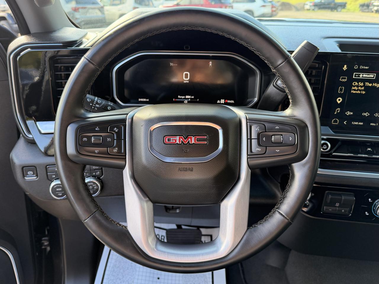 GMC Sierra 1500 SLT Crew Cab 4WD 2026