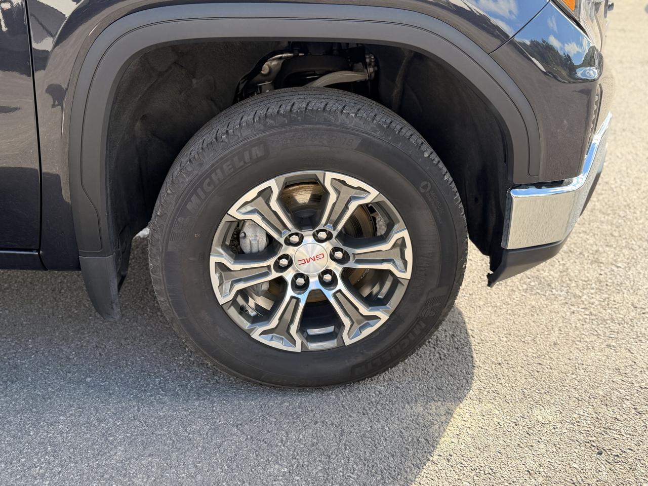 GMC Sierra 1500 SLT Crew Cab 4WD 2026