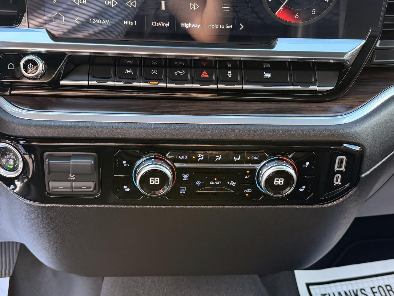 GMC Sierra 1500 SLT Crew Cab 4WD 2026