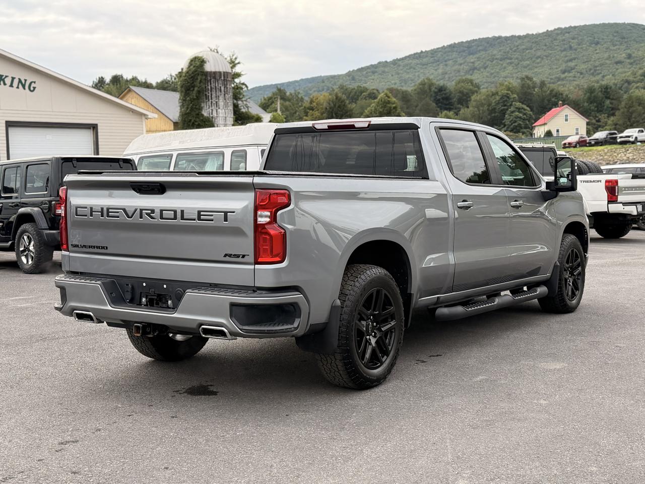 Chevrolet Silverado 1500 RST Crew Cab 4WD 2024