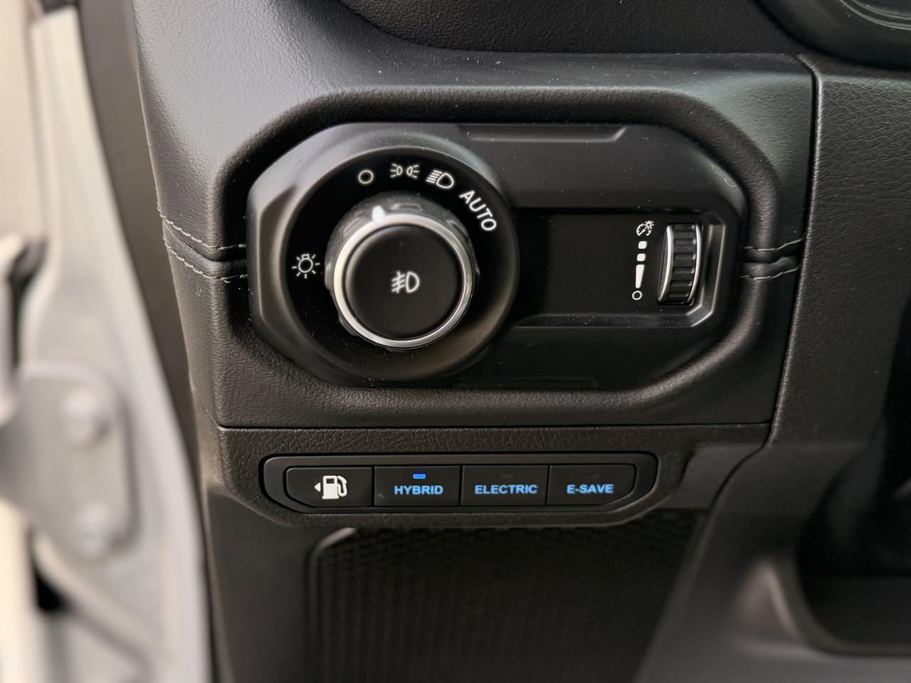 Jeep Wrangler 4xe Sahara 2024