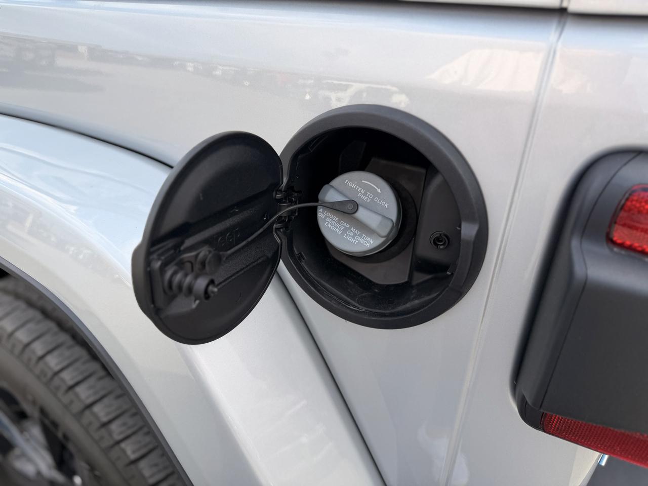Jeep Wrangler 4xe Sahara 2024