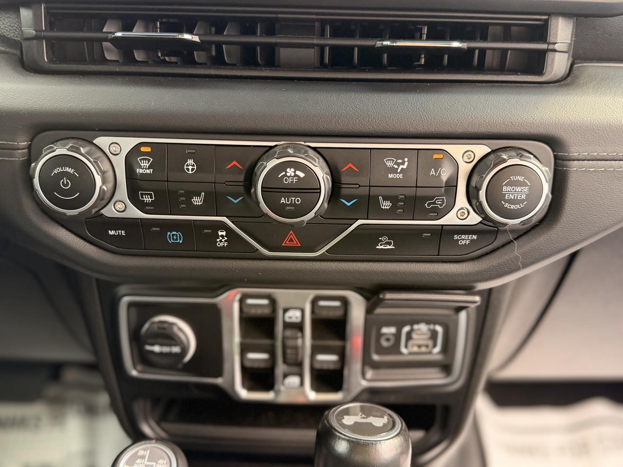 Jeep Wrangler 4xe Sahara 2024