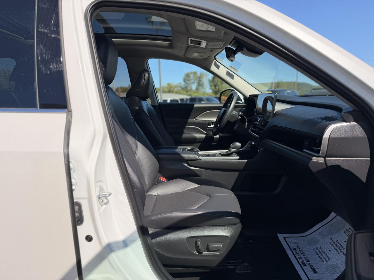 Toyota Grand Highlander XLE AWD 2025