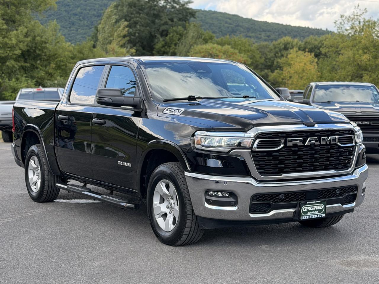 2025 RAM 1500 Big Horn Crew Cab SWB 4WD