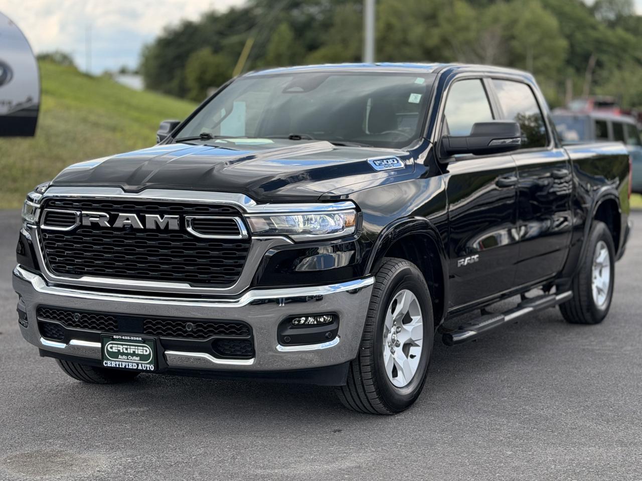 RAM 1500 Big Horn Crew Cab SWB 4WD 2025