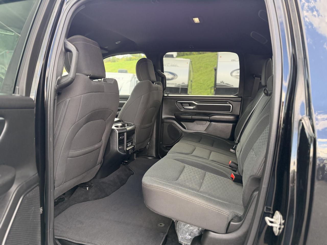 RAM 1500 Big Horn Crew Cab SWB 4WD 2025