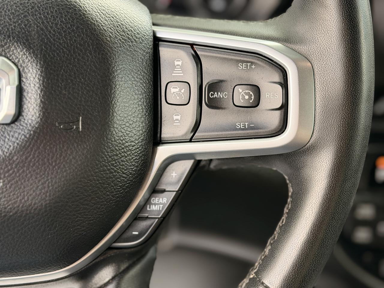 RAM 1500 Big Horn Crew Cab SWB 4WD 2025
