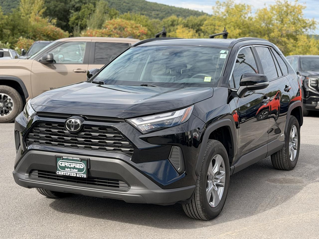 2025 Toyota RAV4 Hybrid XLE