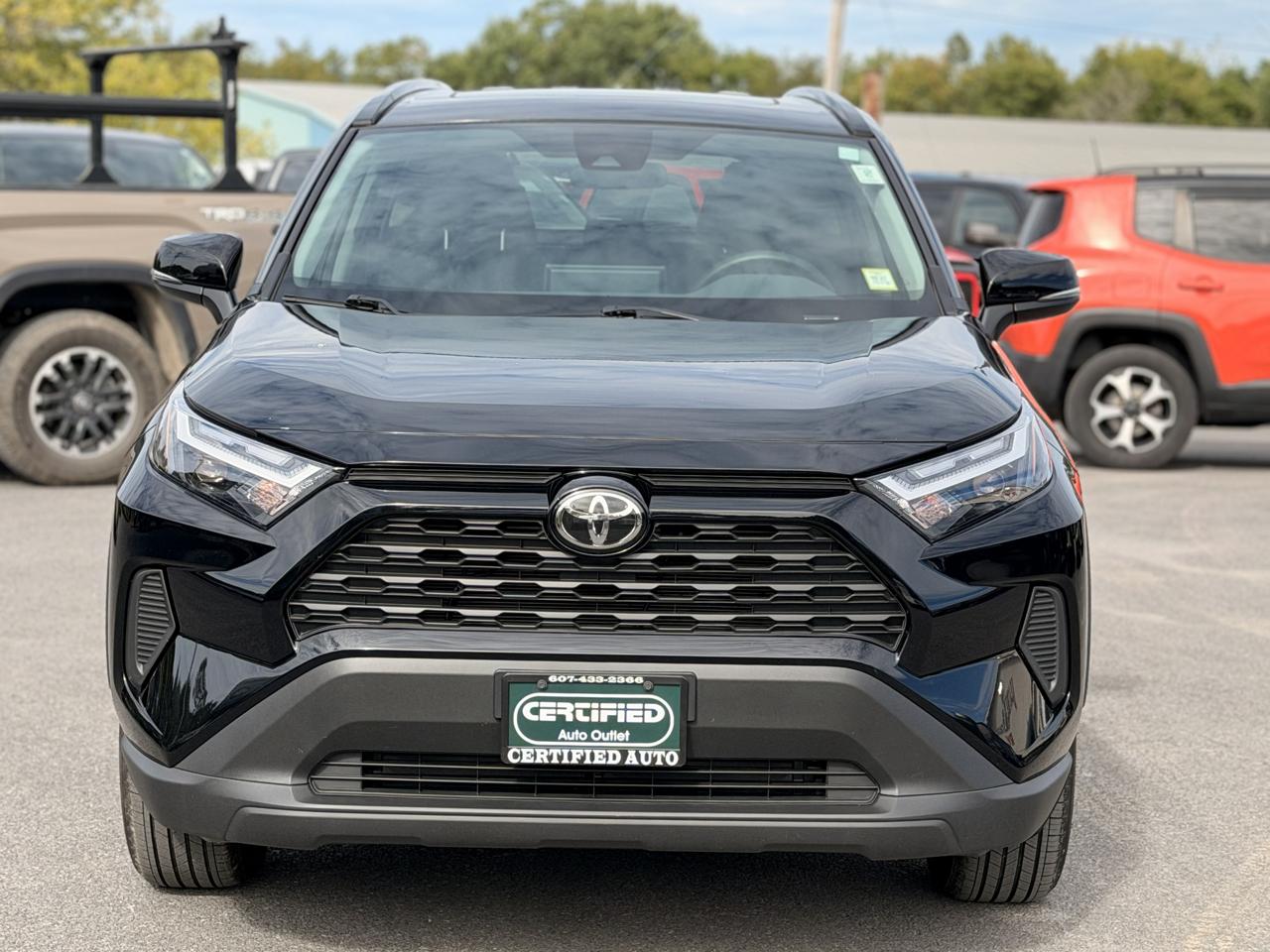 Toyota RAV4 Hybrid XLE 2025