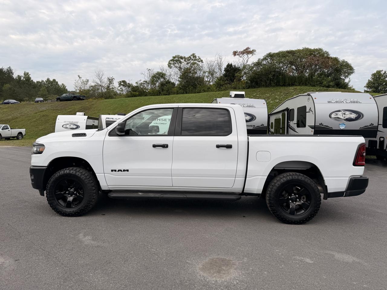 RAM 1500 Tradesman Crew Cab SWB 4WD 2025