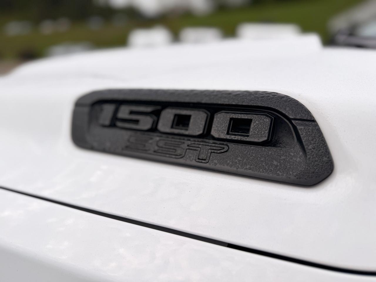 RAM 1500 Tradesman Crew Cab SWB 4WD 2025