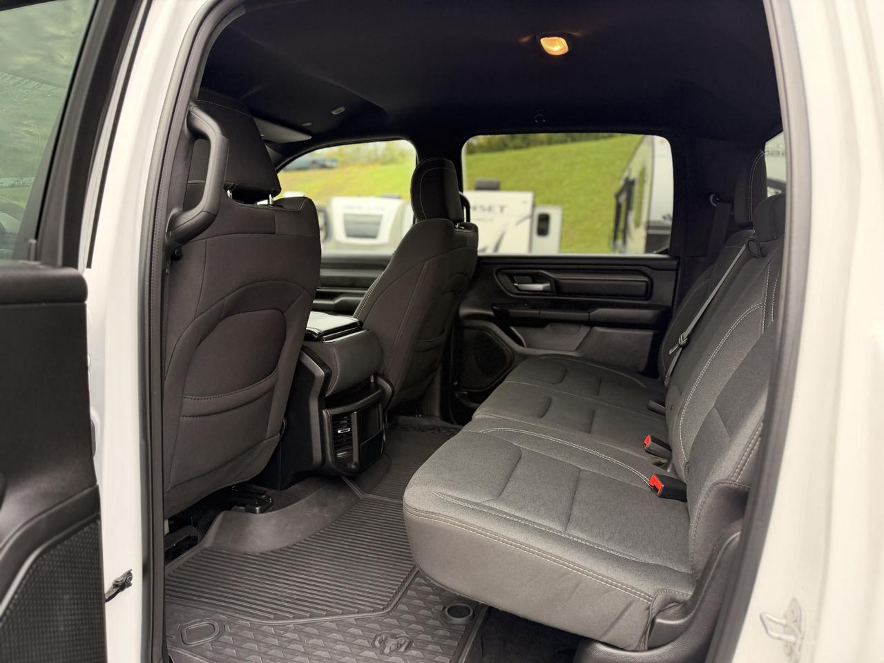 RAM 1500 Tradesman Crew Cab SWB 4WD 2025