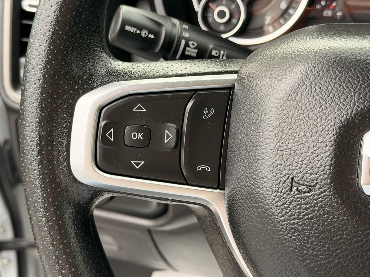 RAM 1500 Tradesman Crew Cab SWB 4WD 2025
