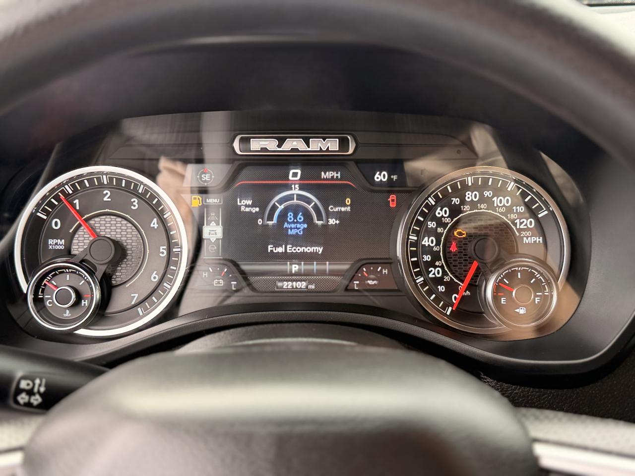 RAM 1500 Tradesman Crew Cab SWB 4WD 2025