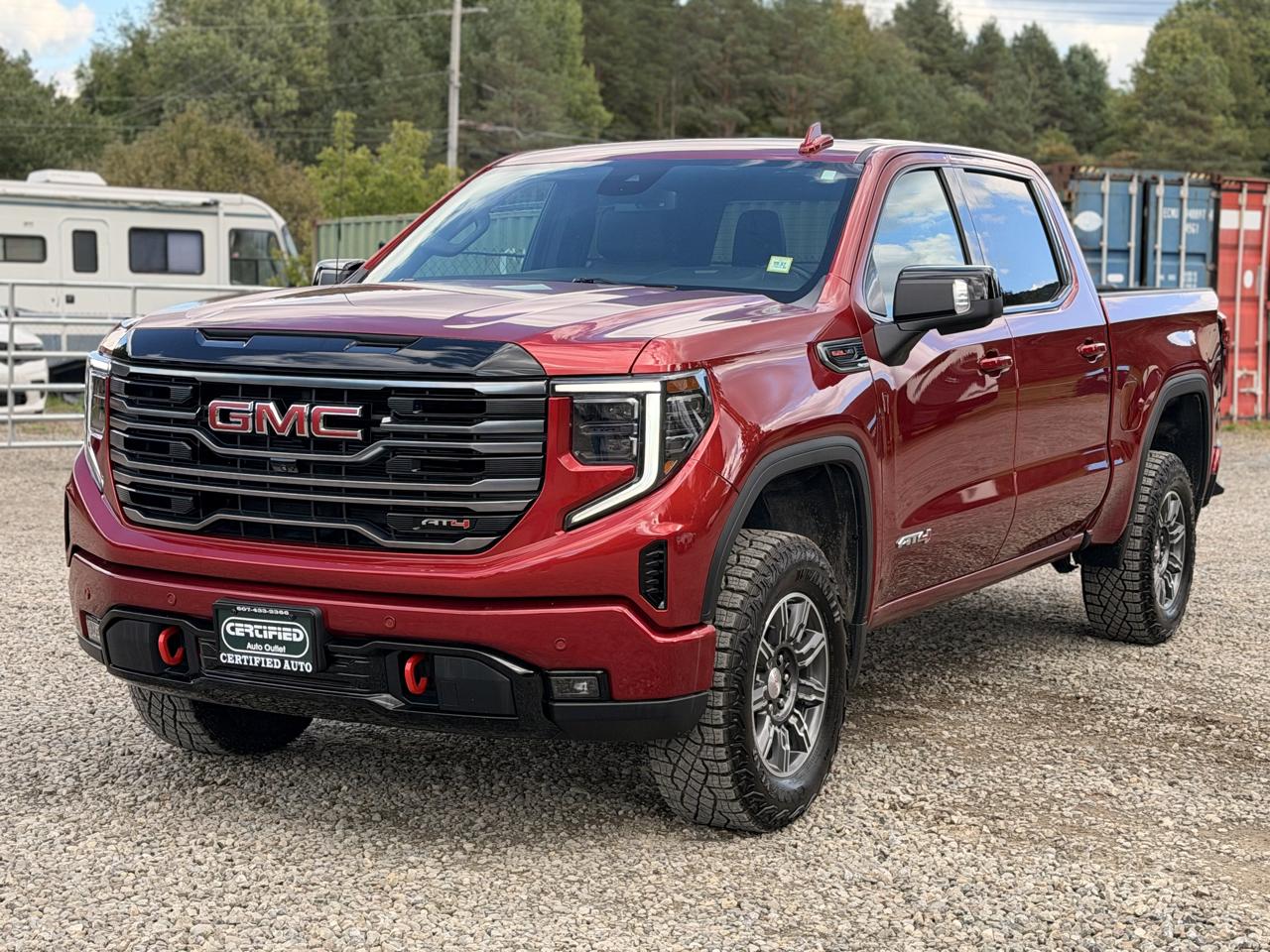 GMC Sierra 1500 AT4 Crew Cab 4WD 2026