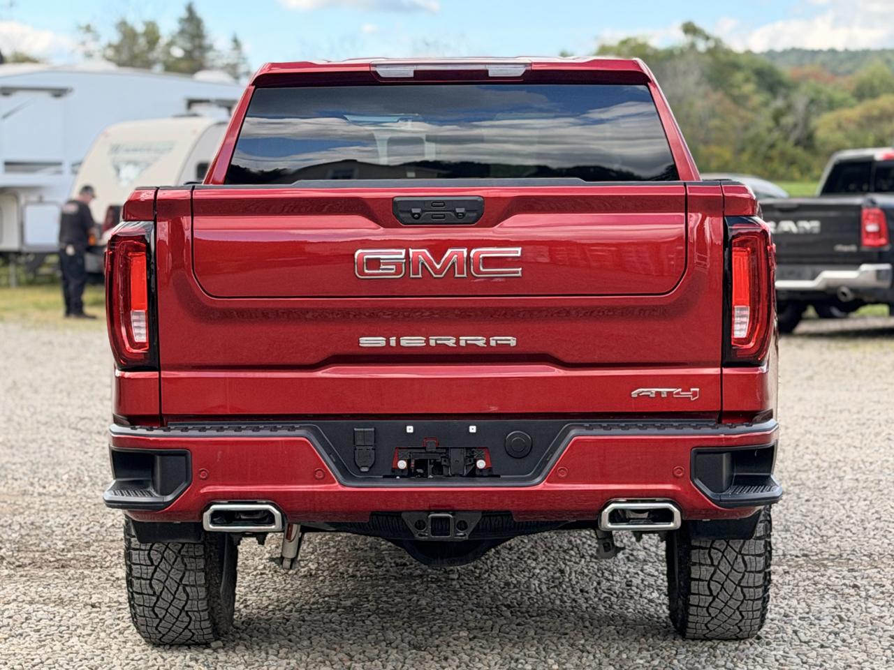 GMC Sierra 1500 AT4 Crew Cab 4WD 2026