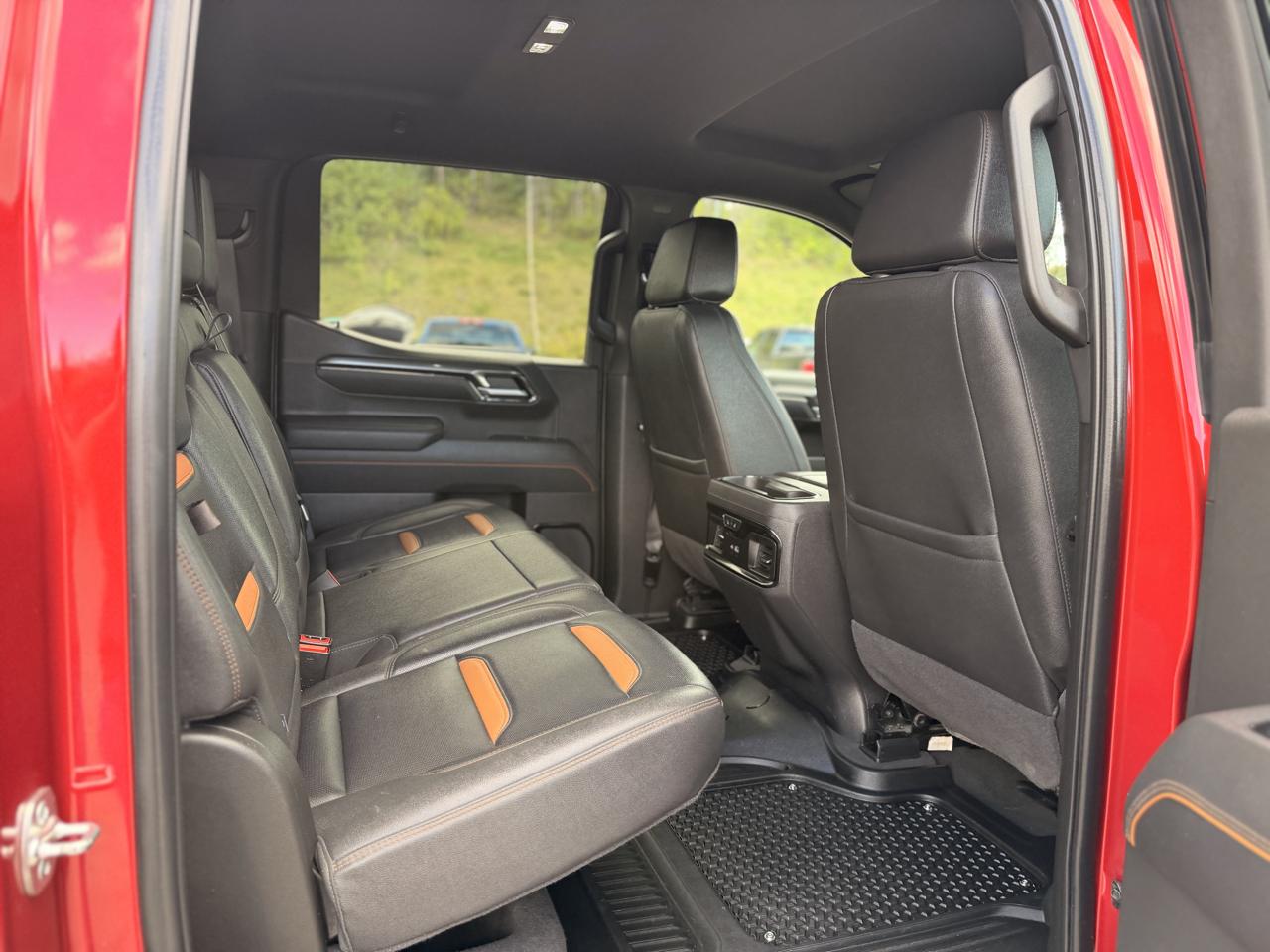 GMC Sierra 1500 AT4 Crew Cab 4WD 2026