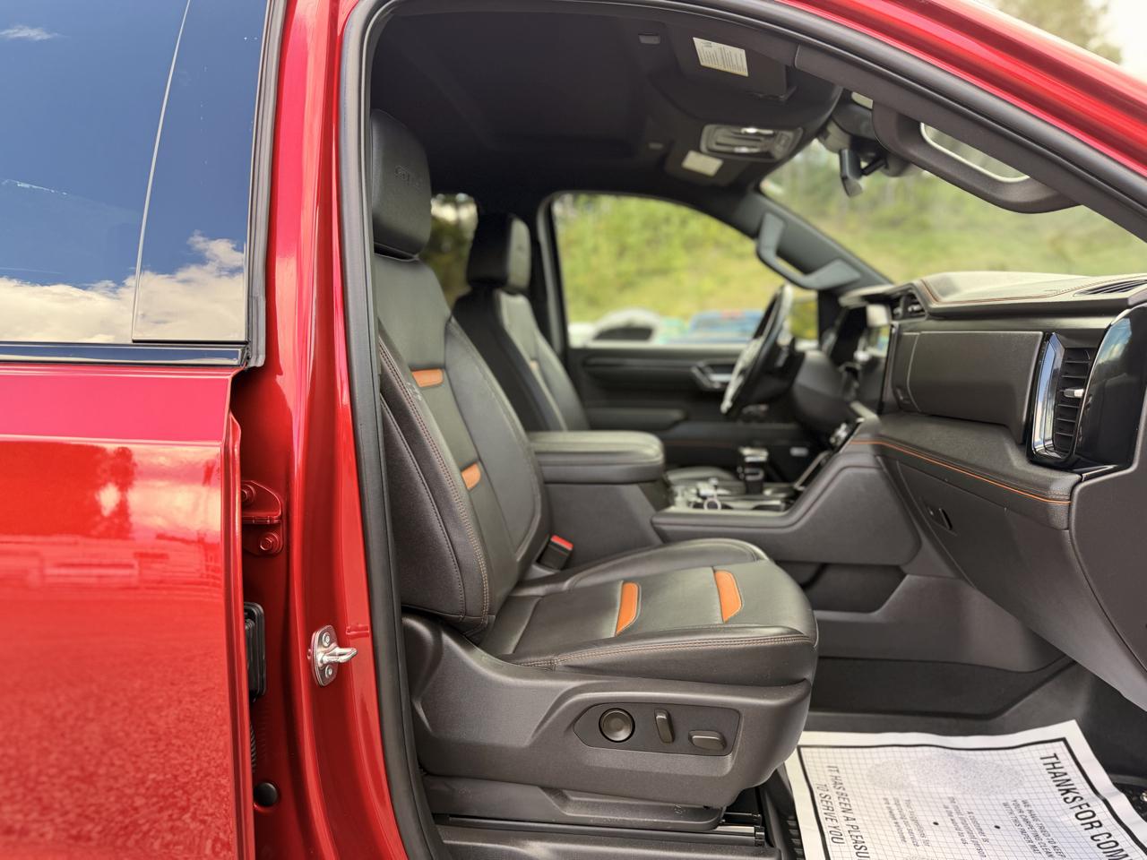 GMC Sierra 1500 AT4 Crew Cab 4WD 2026