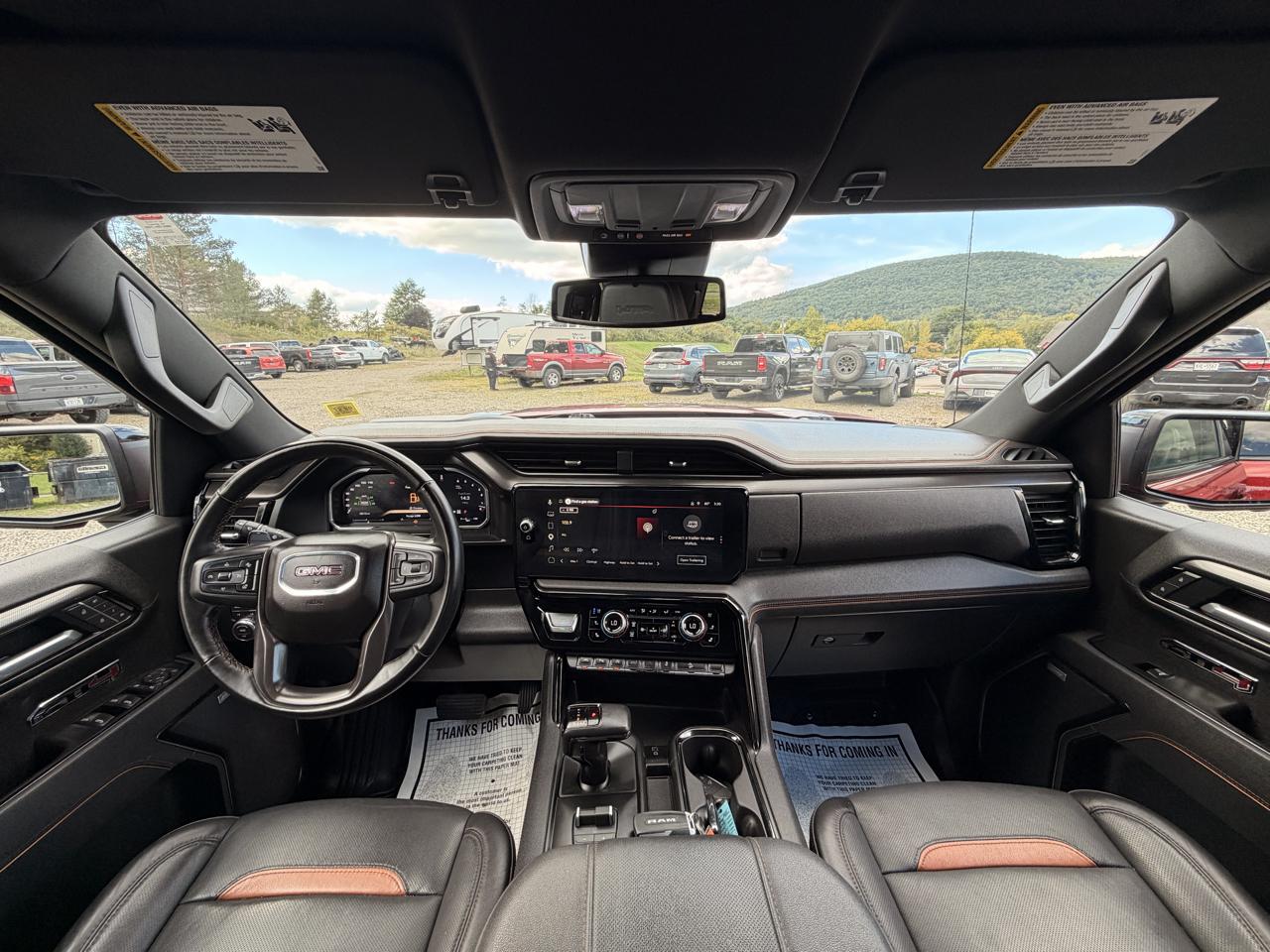 GMC Sierra 1500 AT4 Crew Cab 4WD 2026
