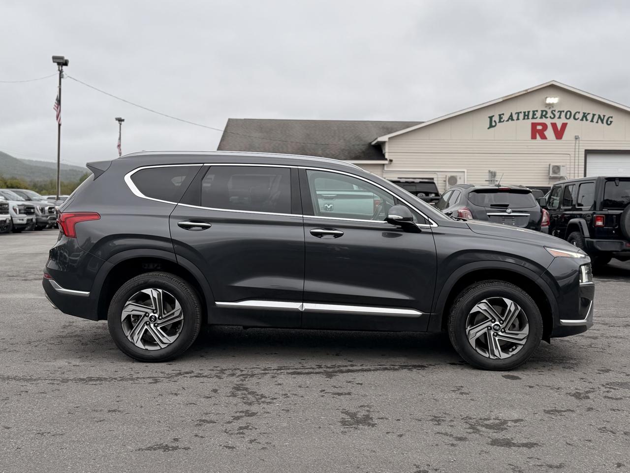 Hyundai Santa Fe SEL 2021