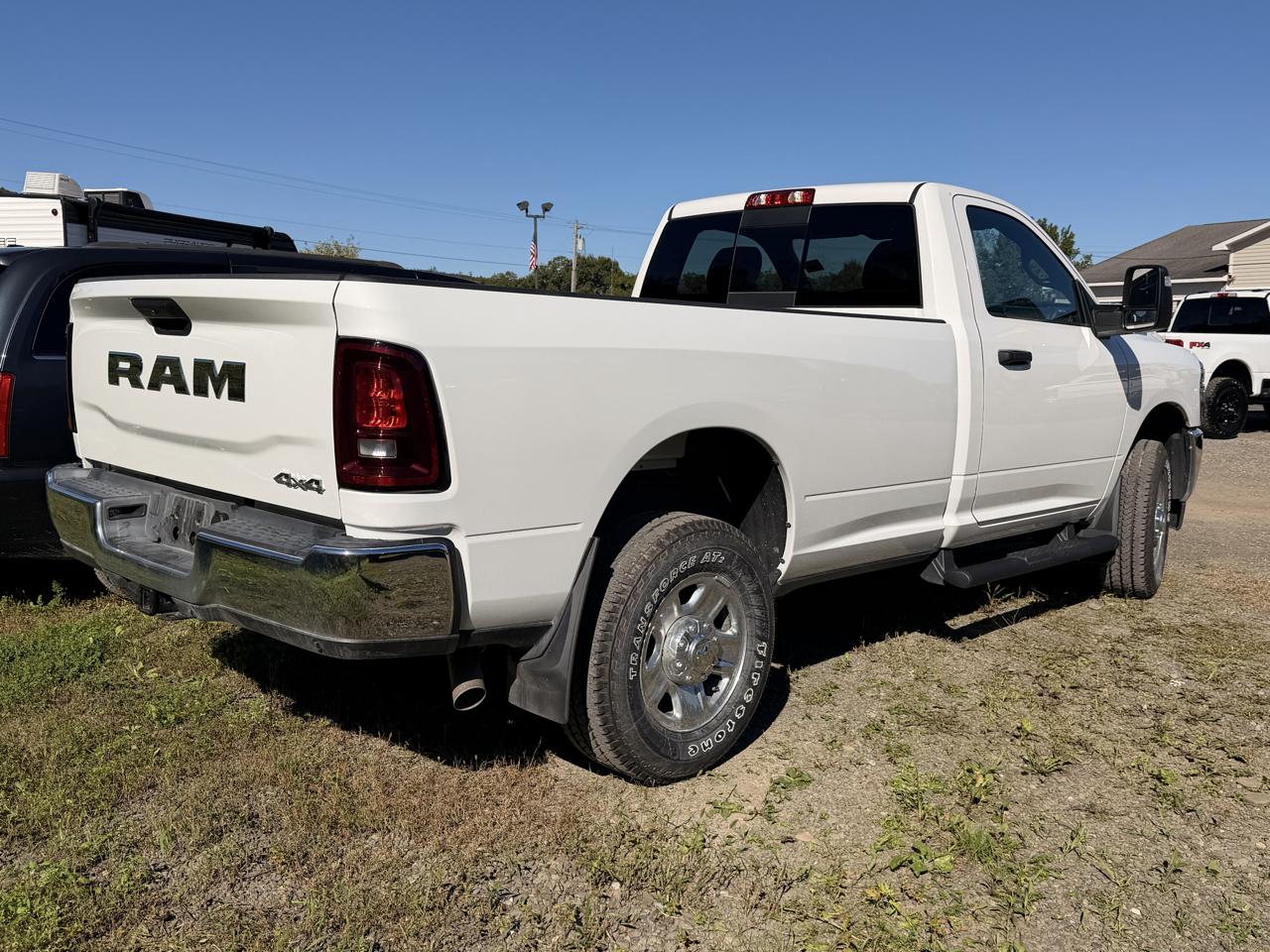 RAM 2500 Tradesman Regular Cab 4WD 2025
