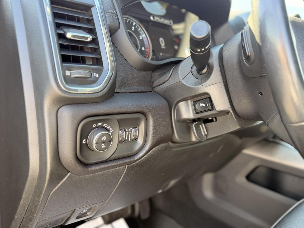 RAM 2500 Laramie Crew Cab SWB 4WD 2023