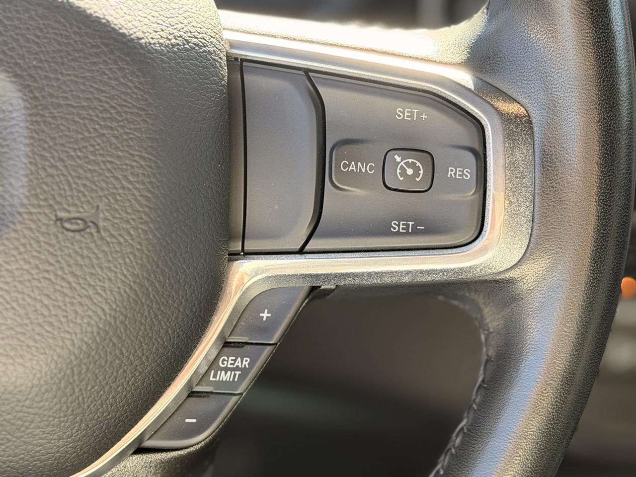 RAM 2500 Laramie Crew Cab SWB 4WD 2023