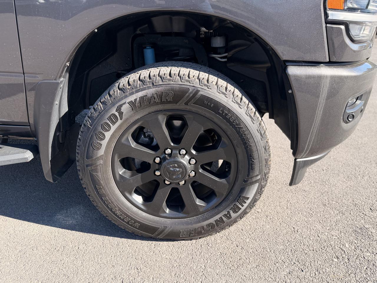 RAM 2500 Laramie Crew Cab SWB 4WD 2023