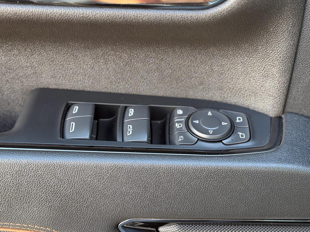 GMC Sierra 2500HD AT4 Crew Cab 4WD 2024