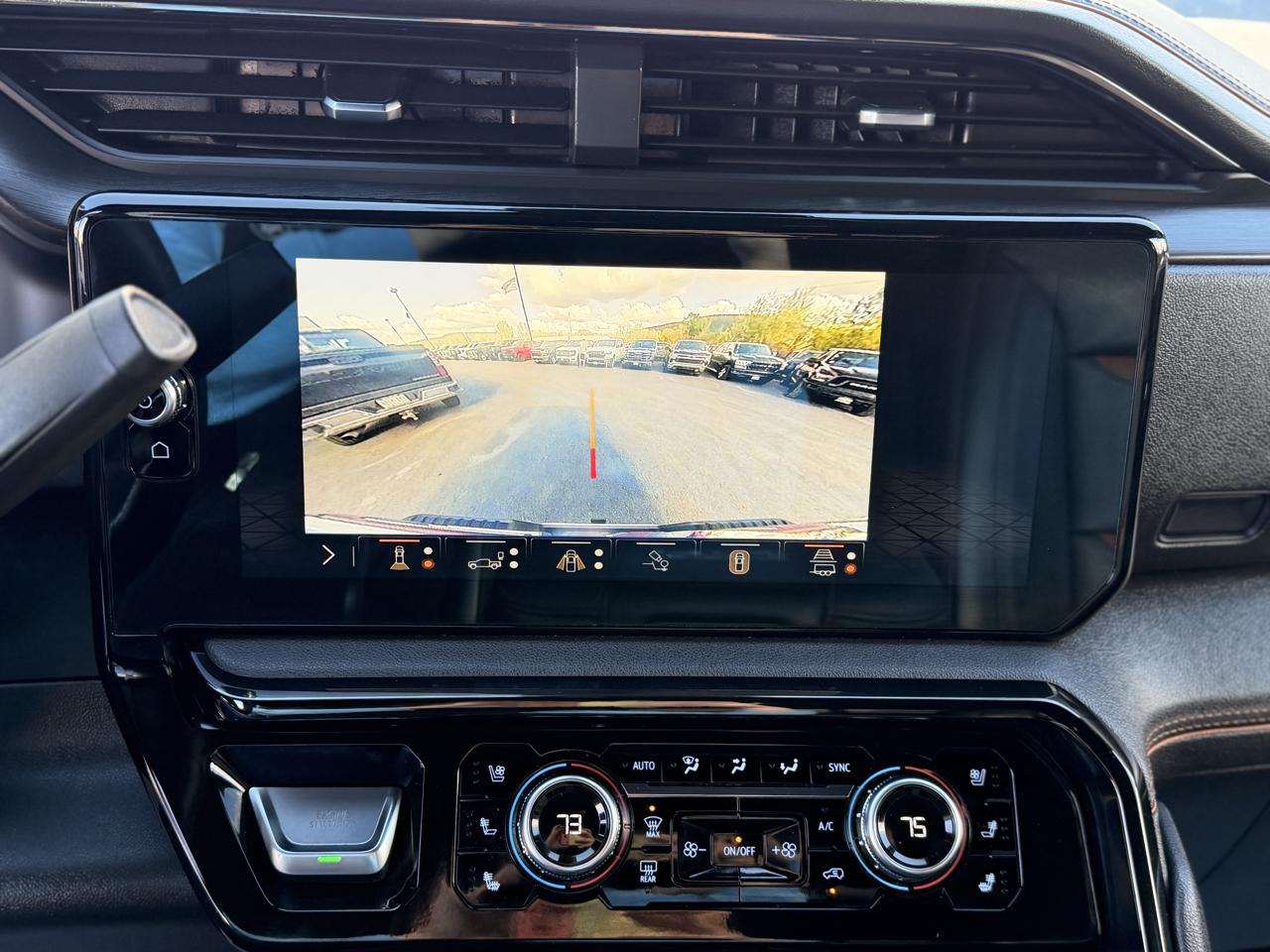 GMC Sierra 2500HD AT4 Crew Cab 4WD 2024