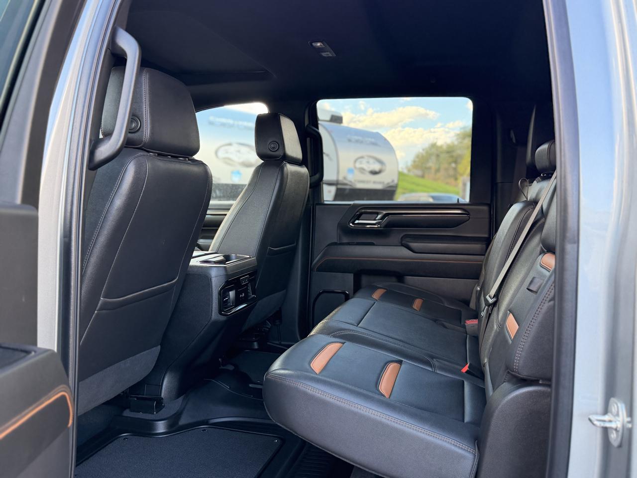GMC Sierra 2500HD AT4 Crew Cab 4WD 2024