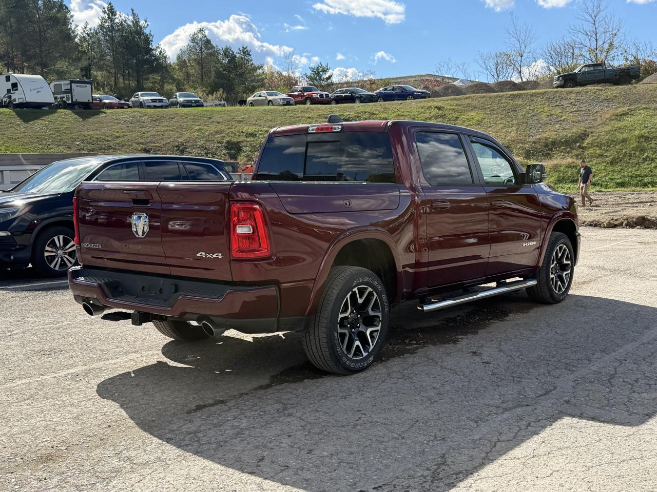 RAM 1500 Laramie Crew Cab SWB 4WD 2025
