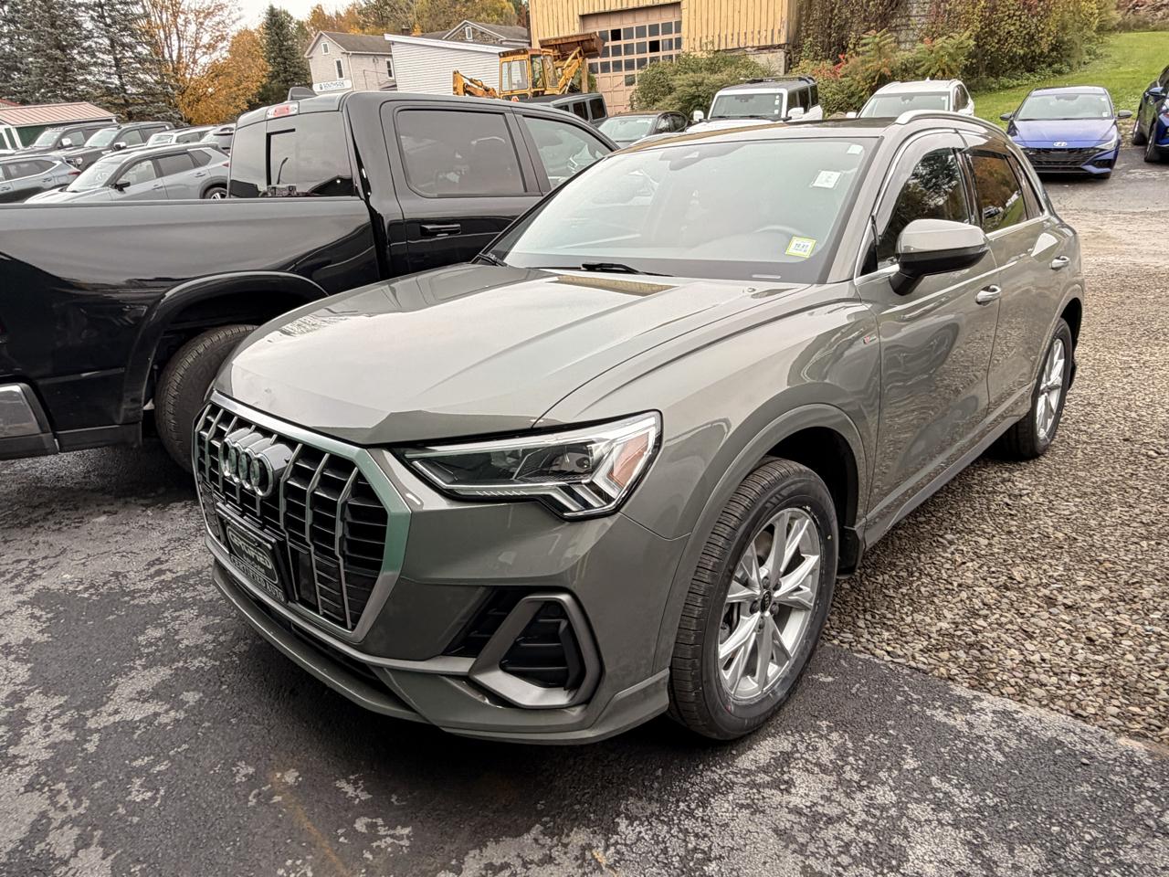 Audi Q3 S line Premium quattro 2025